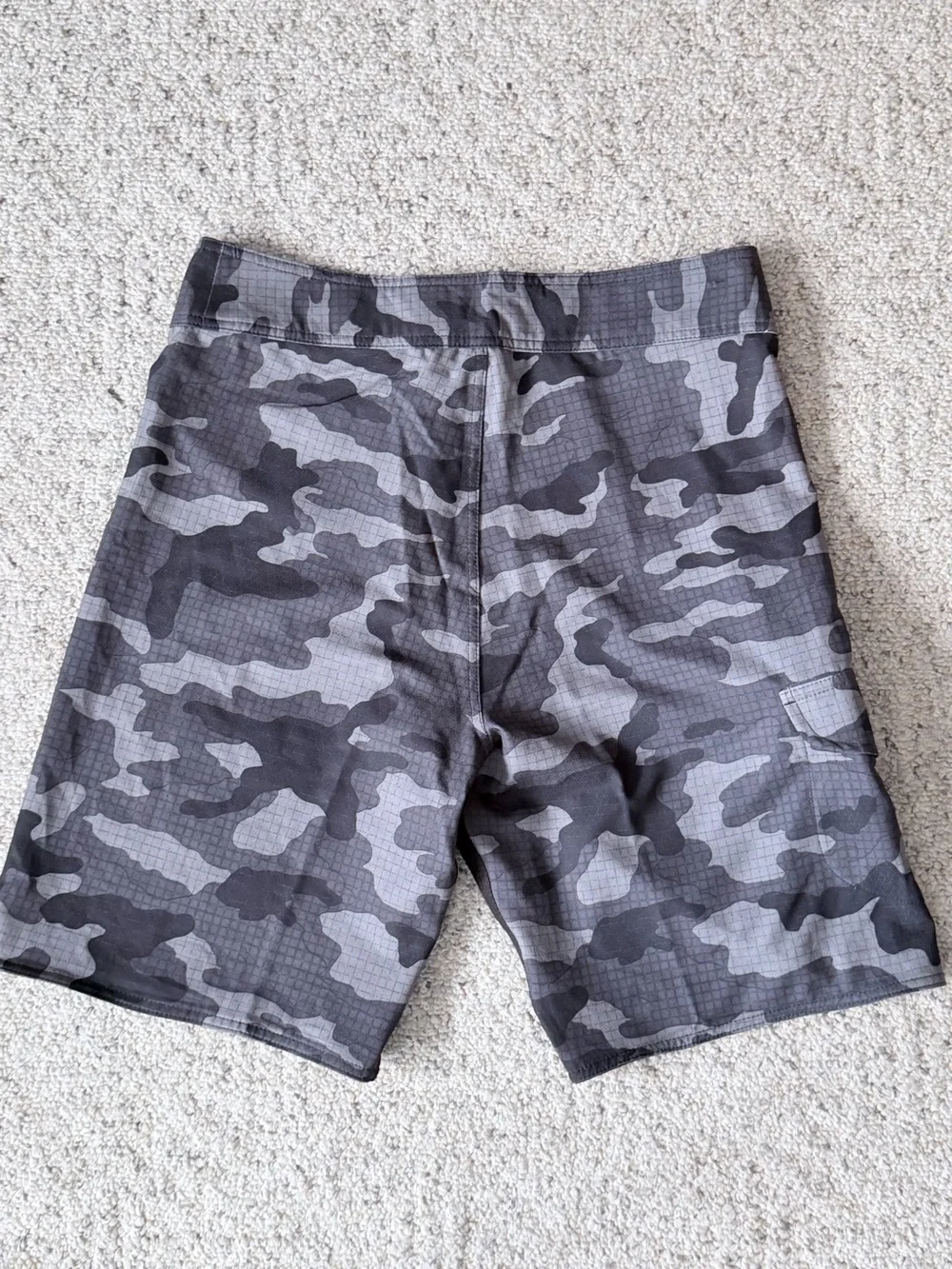 burnside | Mens Gray Camouflage Board Shorts | Size 32